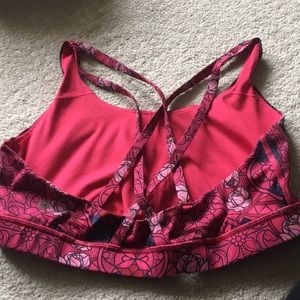 Sports bra